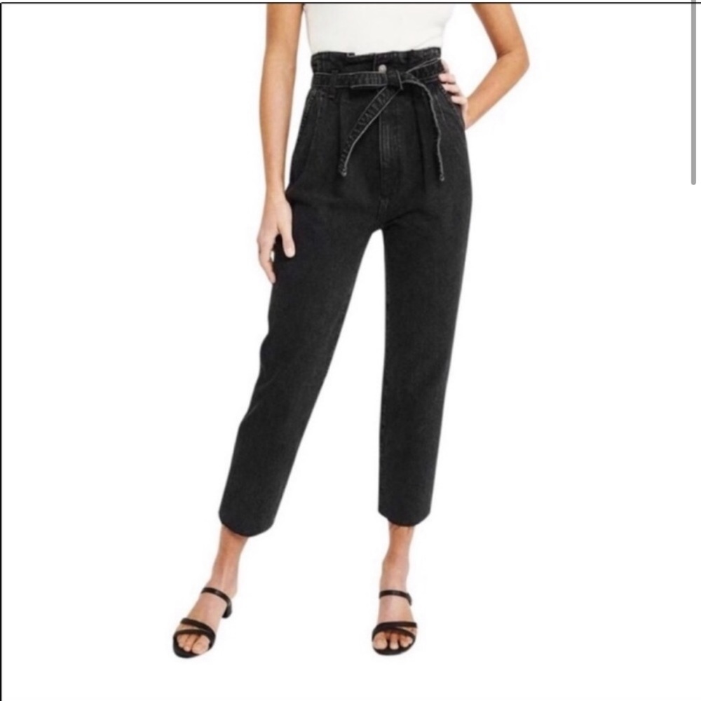 Abercrombie & Fitch Super High Waisted Mom Jeans | 0 regular